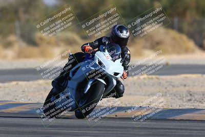 media/Jan-14-2024-SoCal Trackdays (Sun) [[2e55ec21a6]]/Turn 2 (1025am)/